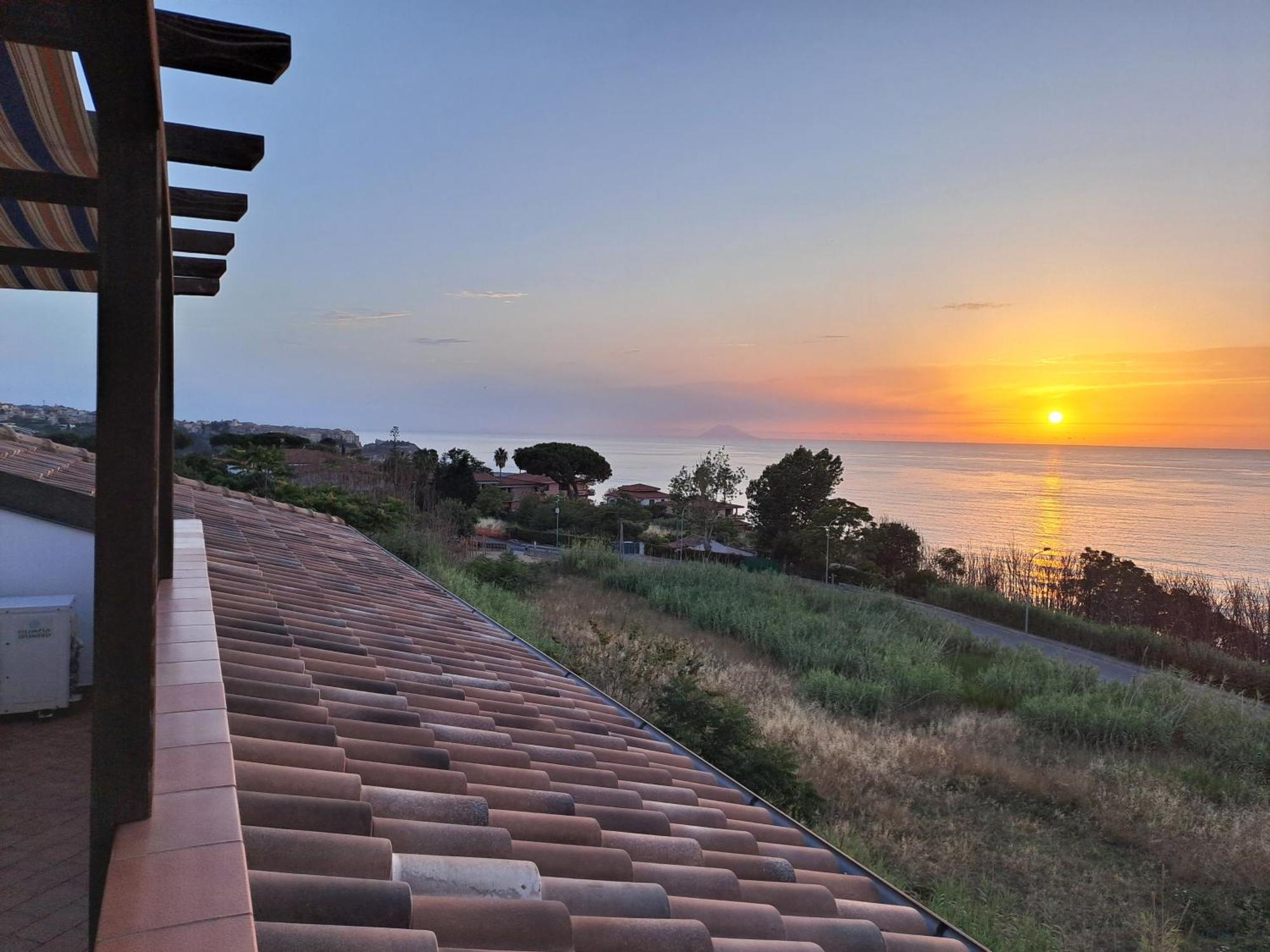 Apartamento Terrazza Michelino Parghelia Exterior foto