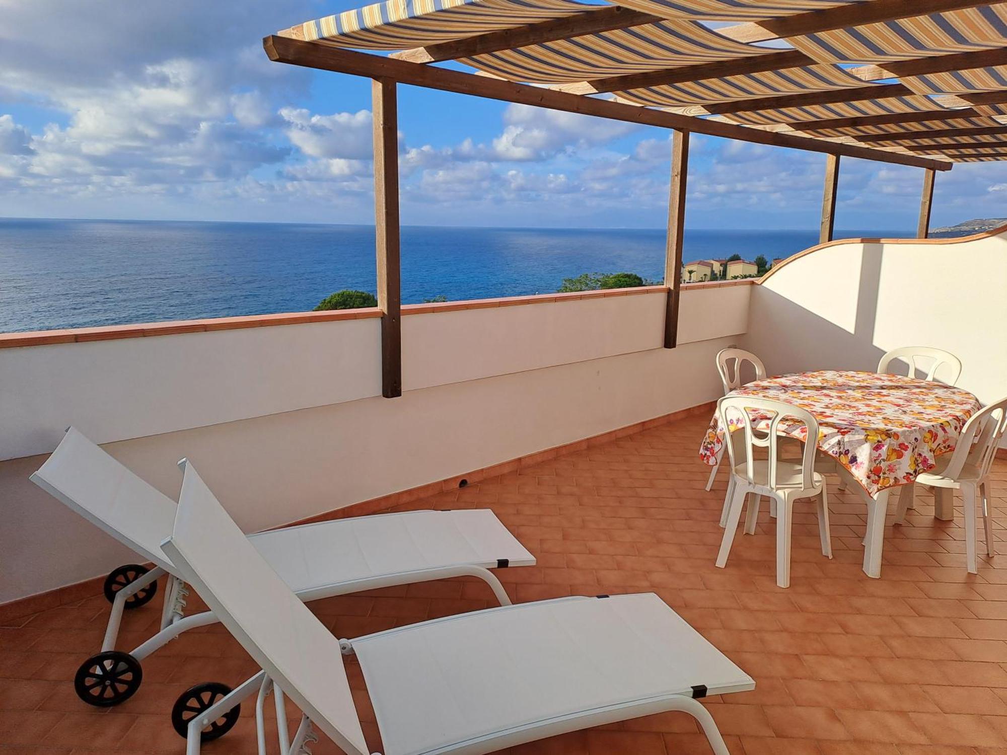 Apartamento Terrazza Michelino Parghelia Exterior foto