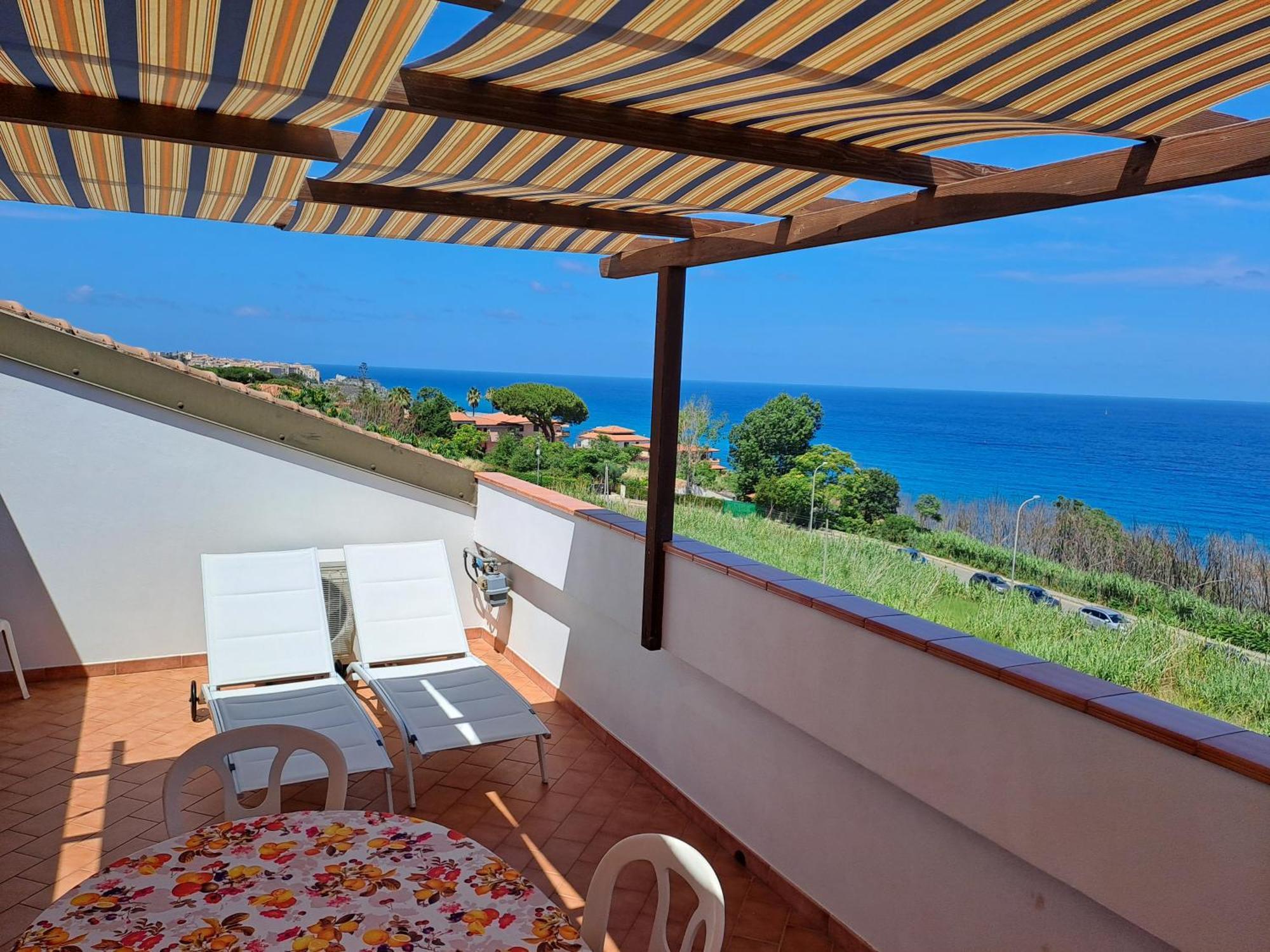 Apartamento Terrazza Michelino Parghelia Exterior foto